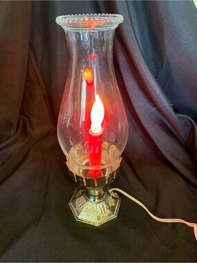 Vintage-Style Electric Hurricane Lamp with Red Candle Bulb